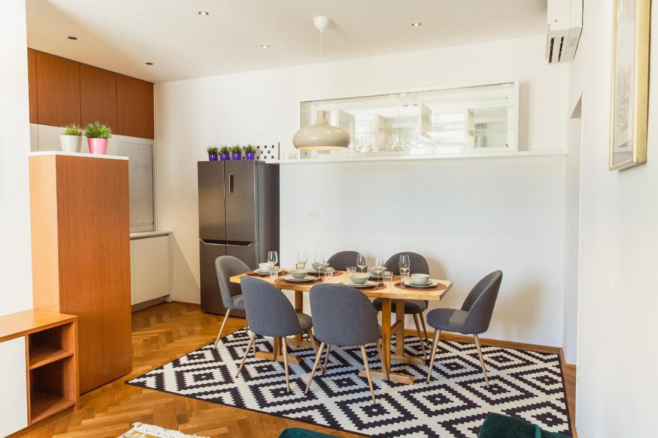 Top Location City Centre Condo In Historic Building With Free Garage Parking Ljubljana Extérieur photo