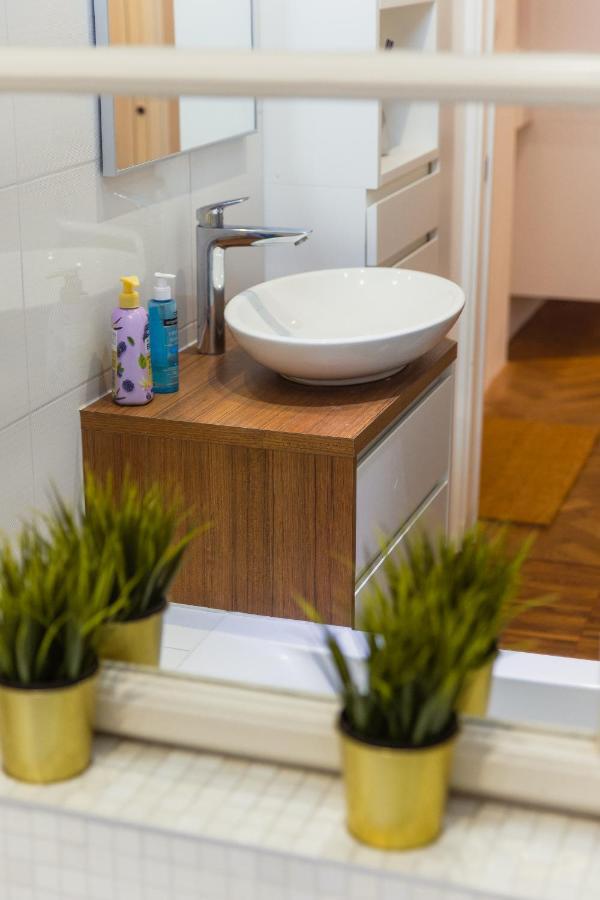 Top Location City Centre Condo In Historic Building With Free Garage Parking Ljubljana Extérieur photo