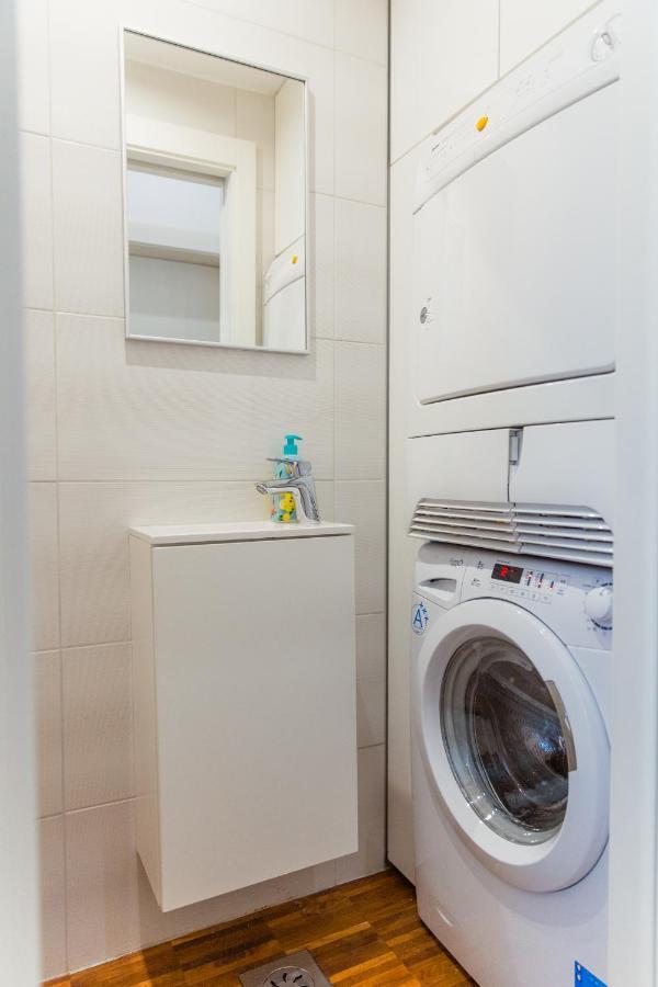 Top Location City Centre Condo In Historic Building With Free Garage Parking Ljubljana Extérieur photo